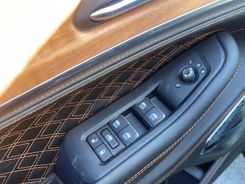 New 2026 Jeep Grand Cherokee Summit image 12