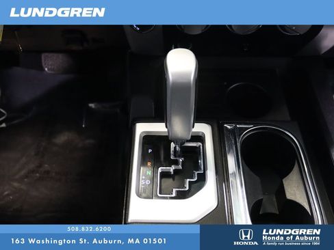 Used 2017 Toyota Tundra SR5 w/ SR5 Upgrade Package AWD/4WD image 26