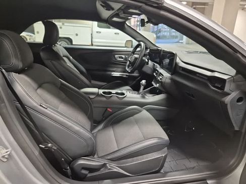 Certified 2025 Ford Mustang Convertible RWD image 9