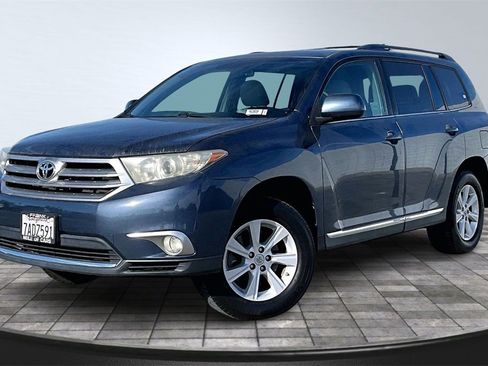 Used 2013 Toyota Highlander Plus image 13