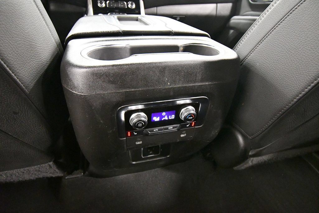Used 2022 GMC Yukon Denali w/ Max Trailering Package AWD/4WD image 16