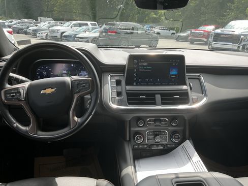 Used 2022 Chevrolet Tahoe High Country AWD/4WD image 11