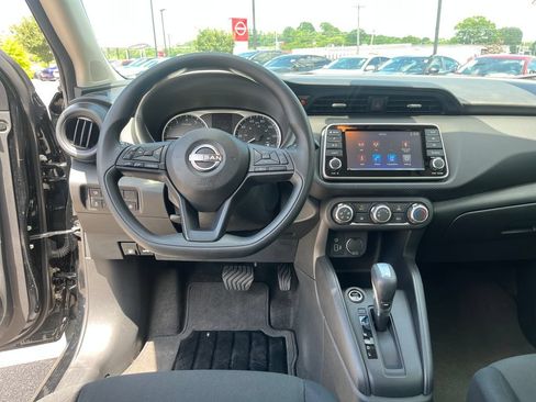 Certified 2025 Nissan Kicks Play S FWD image 23