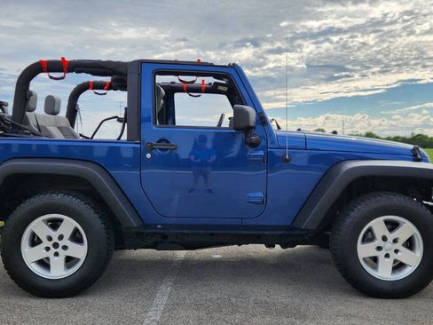 Used 2010 Jeep Wrangler Sport AWD/4WD image 5