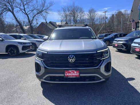 New 2026 Volkswagen Atlas Cross Sport SE image 2