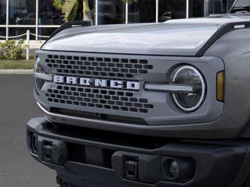 New 2026 Ford Bronco Badlands image 19