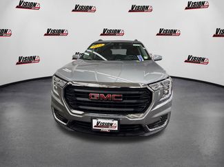 Used 2024 GMC Terrain SLE w/ Driver Convenience Package video 2