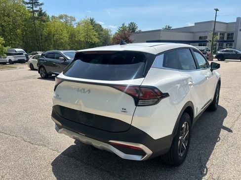 Used 2023 Kia Sportage LX AWD/4WD image 10