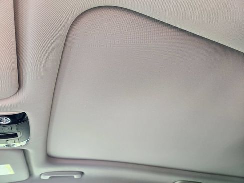 New 2026 Kia Sorento S w/ S Panoramic Sunroof Package FWD image 18