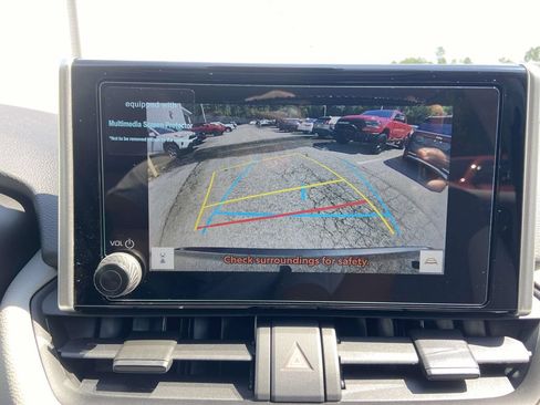 Used 2025 Toyota RAV4 XLE w/ Convenience Package FWD image 25