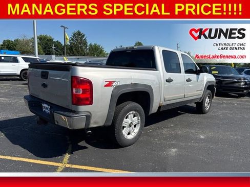 Used 2007 Chevrolet Silverado 1500 LT w/ 1LT Convenience Package AWD/4WD image 4