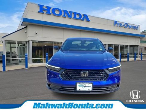 Used 2024 Honda Accord Sport image 2