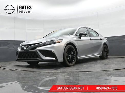Used 2022 Toyota Camry SE image 37