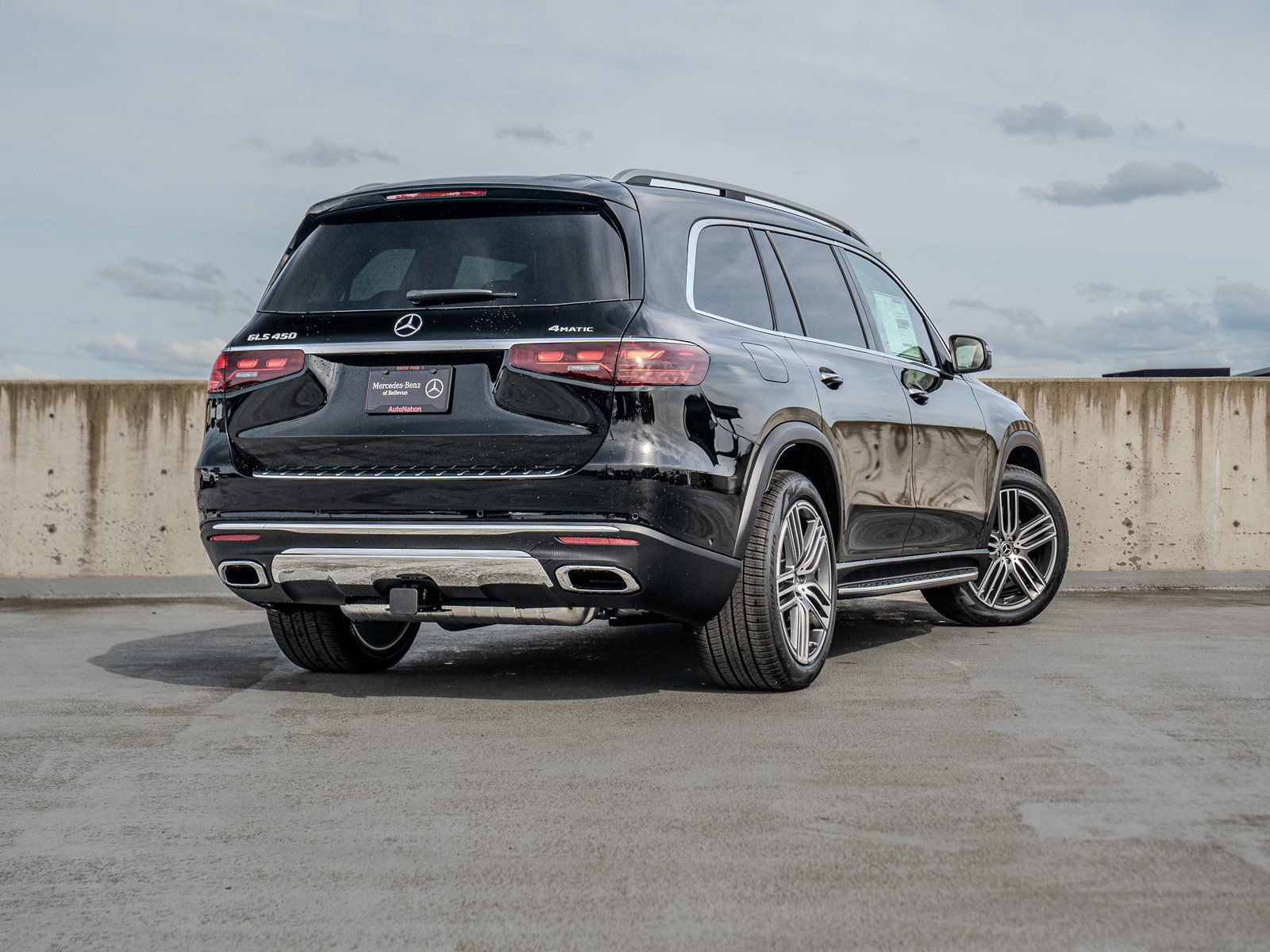 Certified 2026 Mercedes-Benz GLS 450 4MATIC image 4