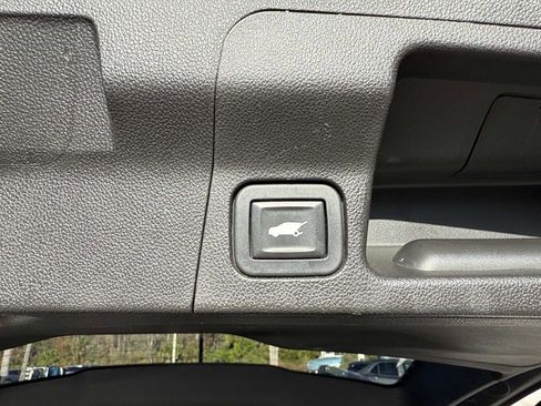 Used 2018 GMC Acadia SLT w/ LPO, Black Accent Package image 33