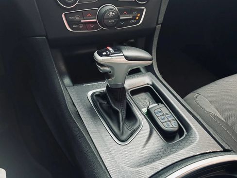 Used 2016 Dodge Charger SXT AWD/4WD image 28