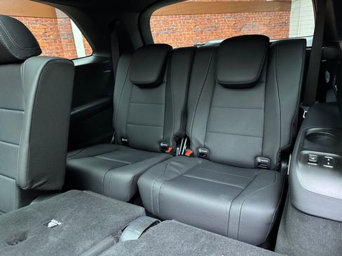 New 2026 Mercedes-Benz GLS 450 4MATIC image 4