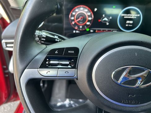 Used 2023 Hyundai Elantra Limited FWD image 22