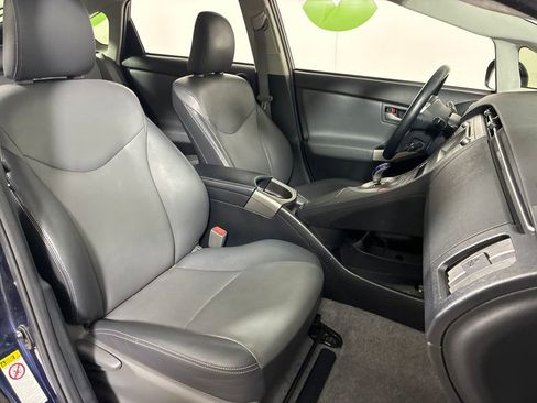 Used 2014 Toyota Prius Four image 30