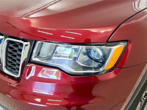 Used 2020 Jeep Grand Cherokee Laredo w/ Quick Order Package 2BN North AWD/4WD image 15