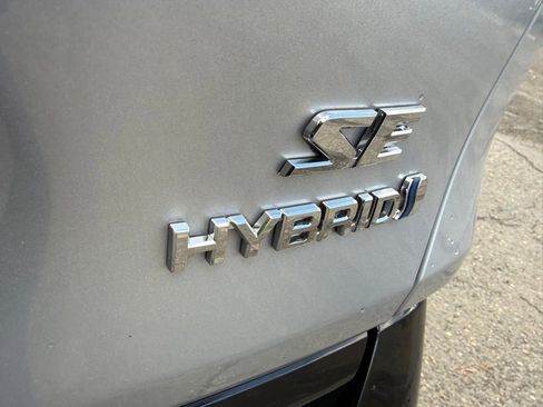 Used 2023 Toyota RAV4 SE AWD/4WD image 8
