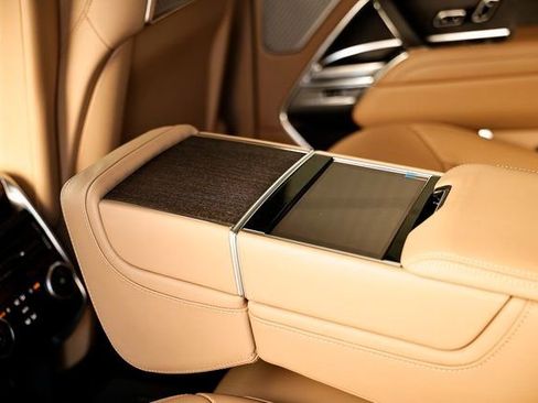 New 2025 Land Rover Range Rover Autobiography image 32