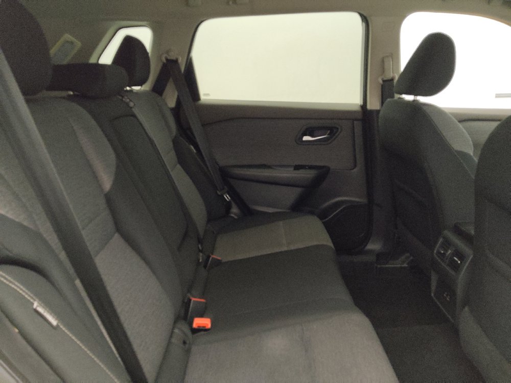 Used 2021 Nissan Rogue SV FWD image 19