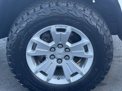 Used 2016 Chevrolet Colorado LT w/ LT Convenience Package image 16