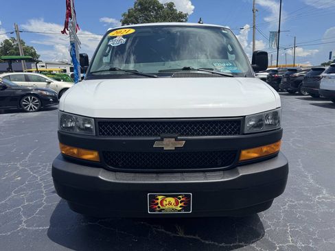 Used 2021 Chevrolet Express 2500 RWD image 9
