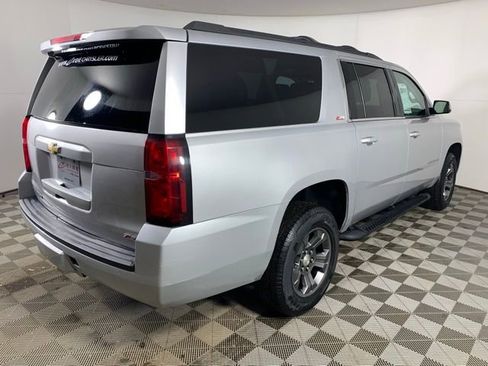 Used 2019 Chevrolet Suburban LT image 11