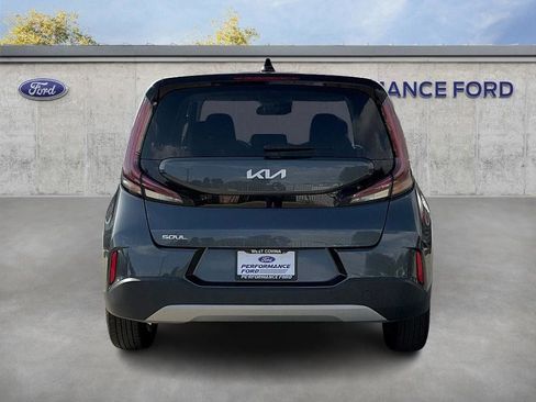 Used 2023 Kia Soul LX w/ LX Technology Package image 6