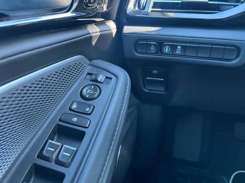 Used 2025 Acura MDX FWD image 31