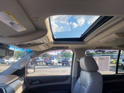 Used 2018 Chevrolet Tahoe Premier RWD image 29
