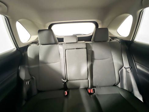 Used 2025 Toyota RAV4 LE image 32