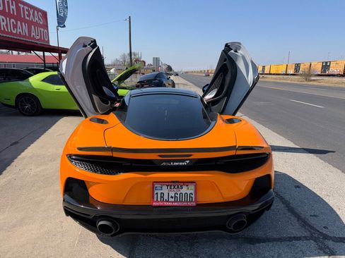Used 2020 McLaren GT RWD image 4