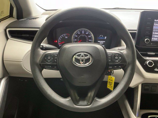 Used 2022 Toyota Corolla Cross L FWD image 7
