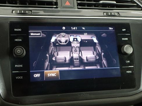 Used 2020 Volkswagen Tiguan SE R-Line FWD image 40