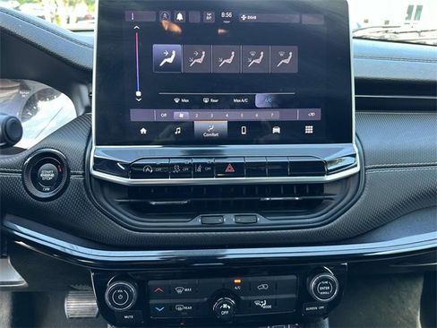 Used 2022 Jeep Compass Altitude w/ Sun and Sound Group image 35