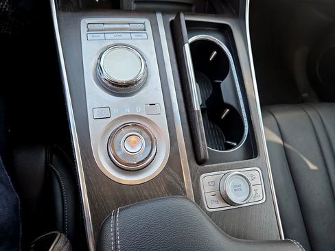 Used 2024 Genesis GV80 2.5T image 28