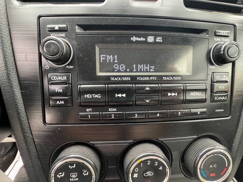 Used 2014 Subaru Forester 2.5i Premium w/ Popular Package #2 AWD/4WD image 19