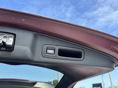 Used 2018 Honda CR-V EX-L image 12