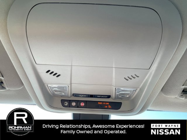 Used 2022 Chevrolet Equinox LS AWD/4WD image 17