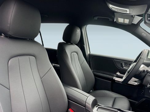 Certified 2026 Mercedes-Benz GLB 250 image 32