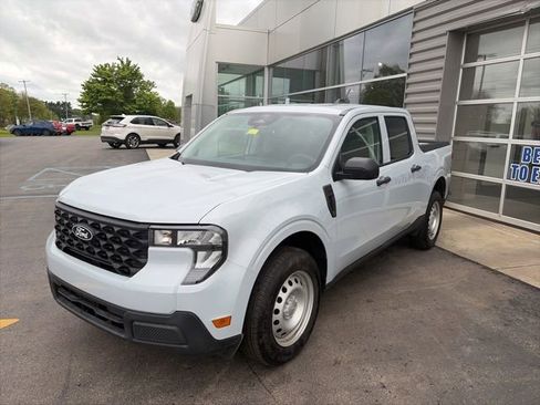 Used 2026 Ford Maverick XL AWD/4WD image 2