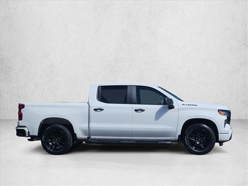 Used 2024 Chevrolet Silverado 1500 Custom w/ Turbomax Blackout Package RWD image 9