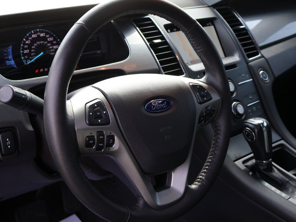 Used 2018 Ford Taurus SEL w/ Equipment Group 201A FWD image 23