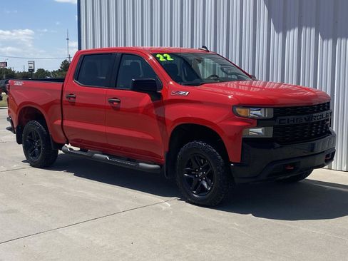 Used 2022 Chevrolet Silverado 1500 Custom Trail Boss w/ LPO, Dark Essentials Package AWD/4WD image 3