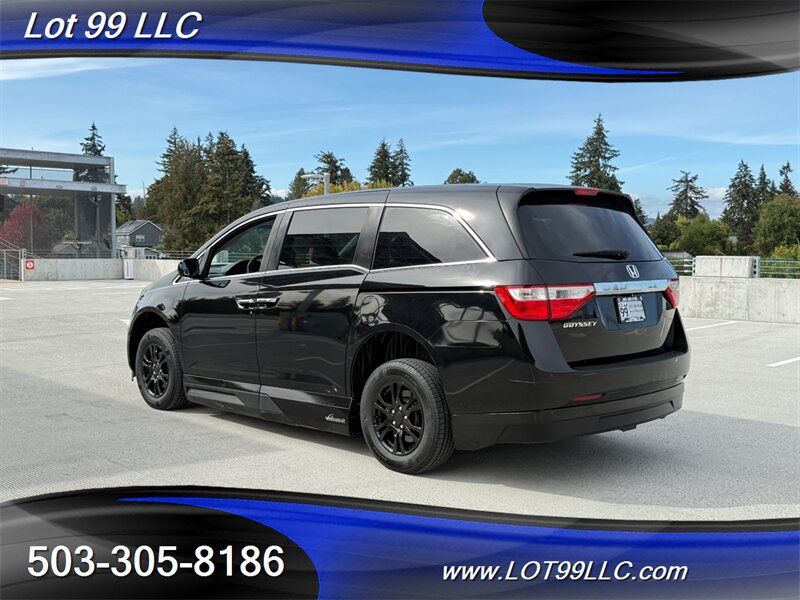 Used 2011 Honda Odyssey EX image 16