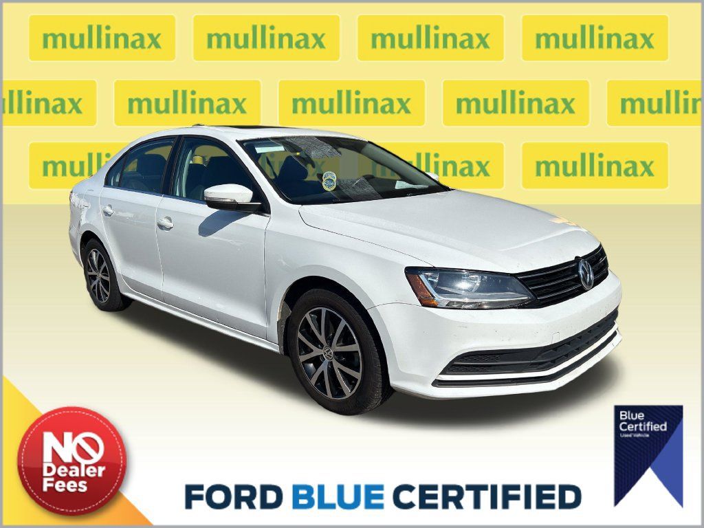 Used 2017 Volkswagen Jetta SE FWD image 1