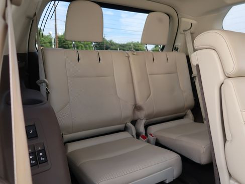 Used 2013 Lexus GX 460 image 41